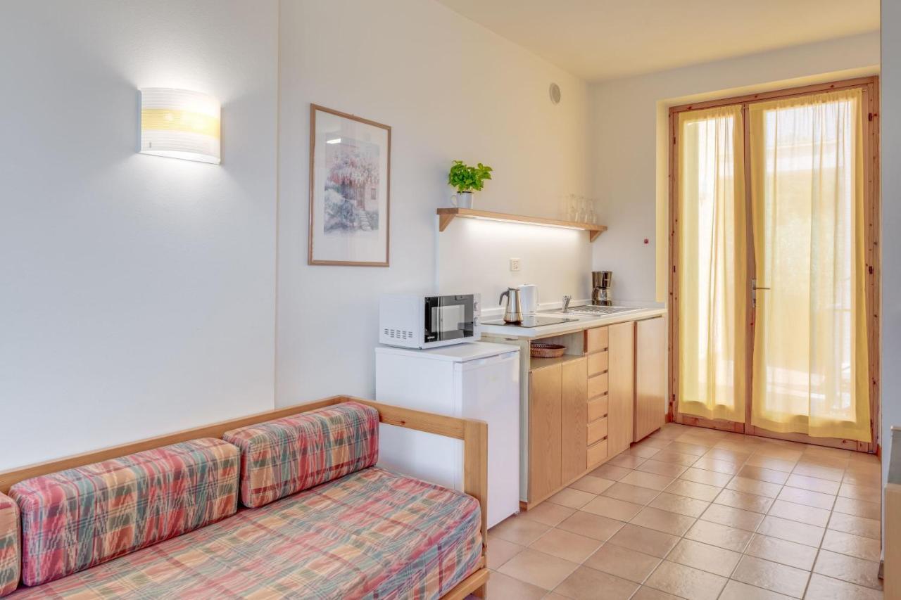 Appartamenti San Carlo Costermano sul Garda Exterior foto