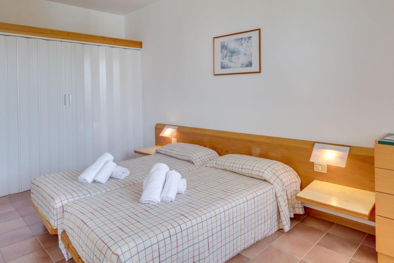 Appartamenti San Carlo Costermano sul Garda Exterior foto