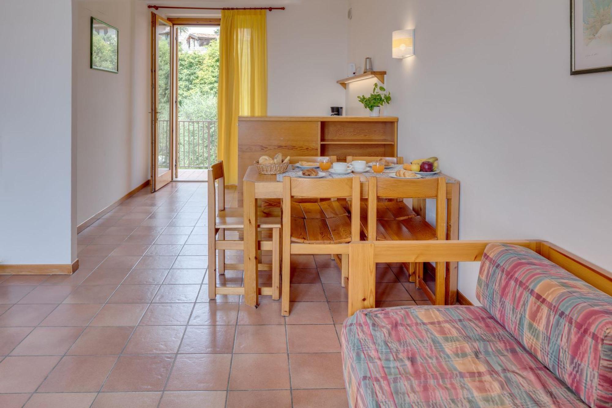 Appartamenti San Carlo Costermano sul Garda Exterior foto