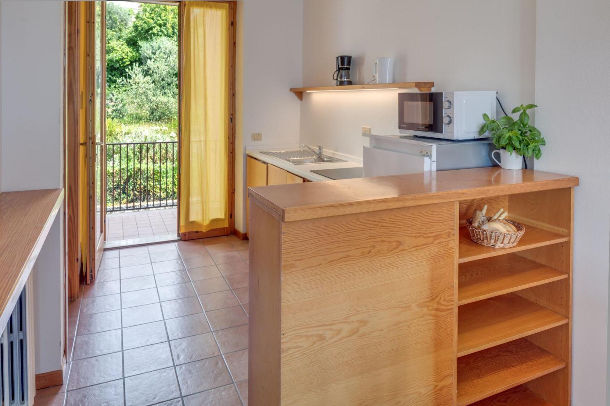 Appartamenti San Carlo Costermano sul Garda Exterior foto