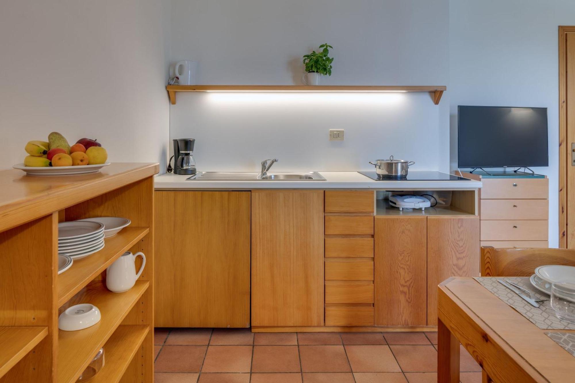 Appartamenti San Carlo Costermano sul Garda Exterior foto